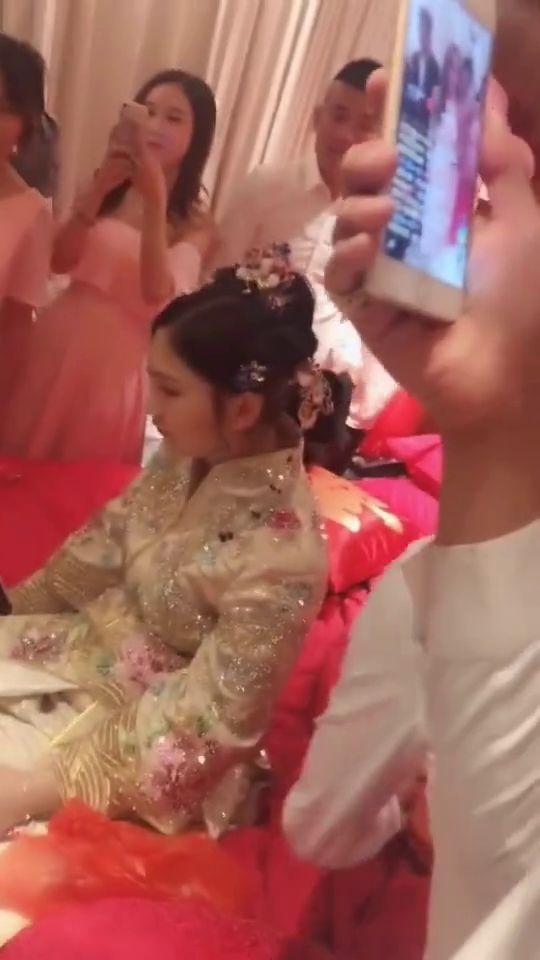 婚姻爆料搞笑视频,搞笑视频里的婚姻爆笑瞬间  第3张